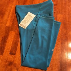 Lululemon Wunder Train HR Tight 25”, Size 6, NWT